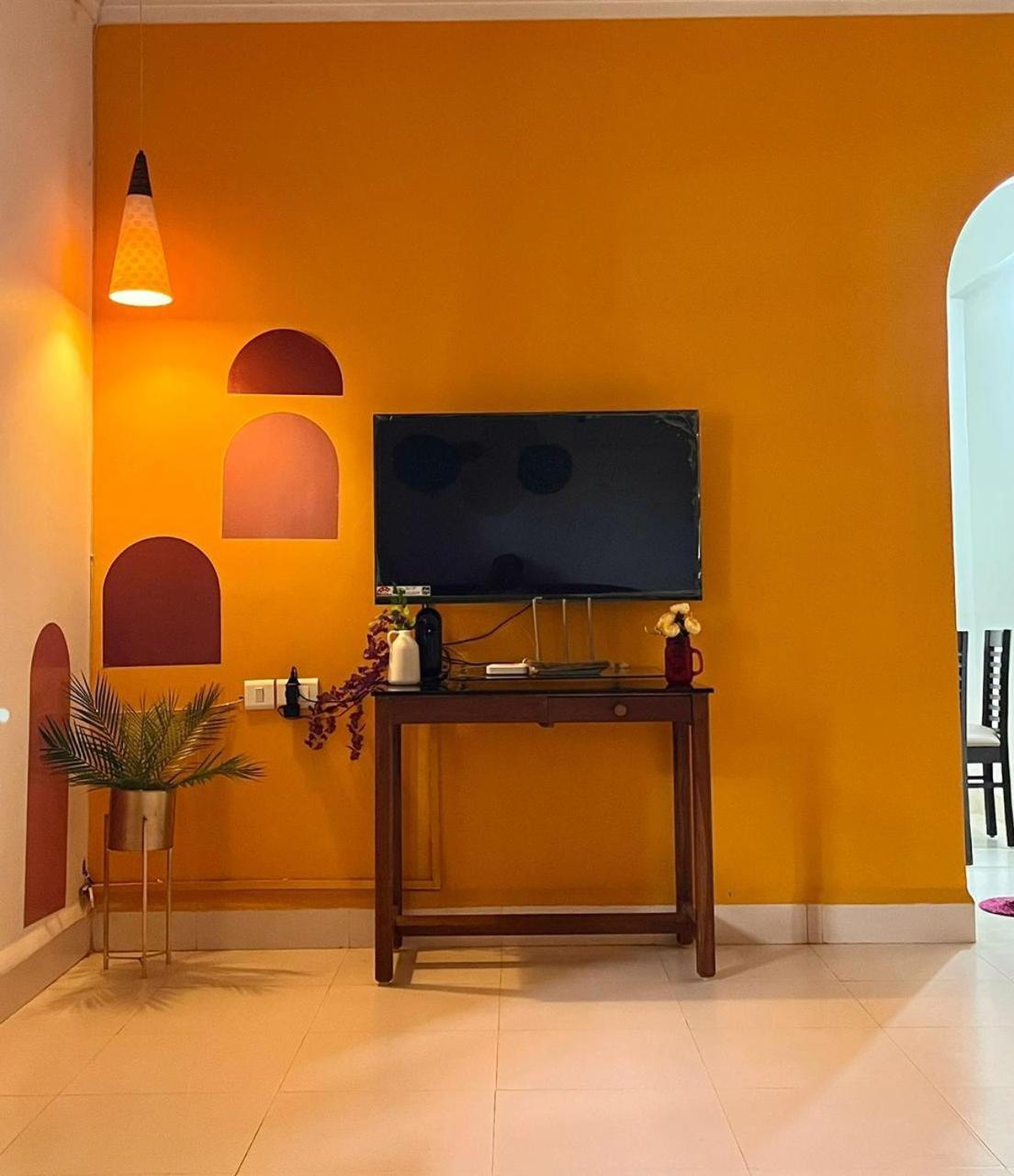 Quirkystays- 2bhk With Swimming Pool & Kitchen Apartment *